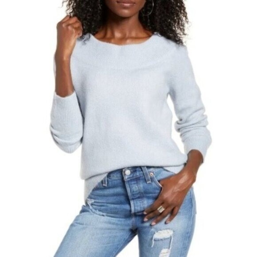 NWT All in Favor Scoop Neck Sweater - M